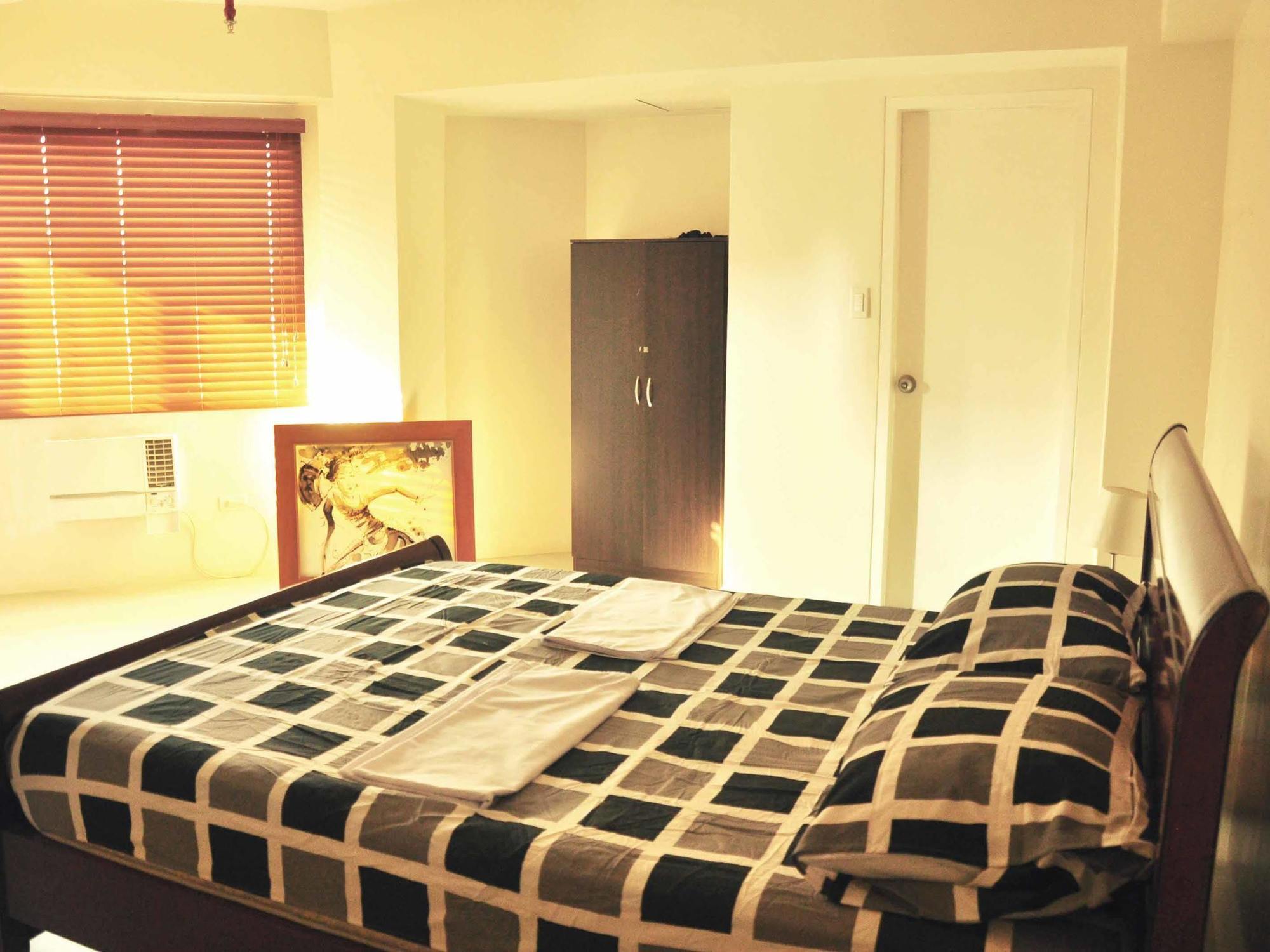 The Fort Budget Hotel- Bonifacio Global City Makati City Ngoại thất bức ảnh