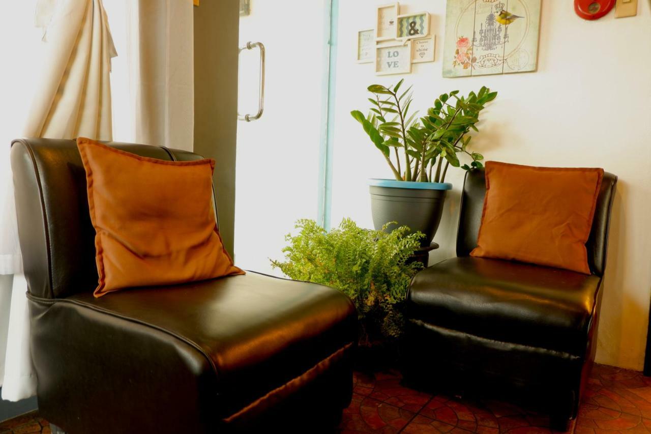 The Fort Budget Hotel- Bonifacio Global City Makati City Ngoại thất bức ảnh