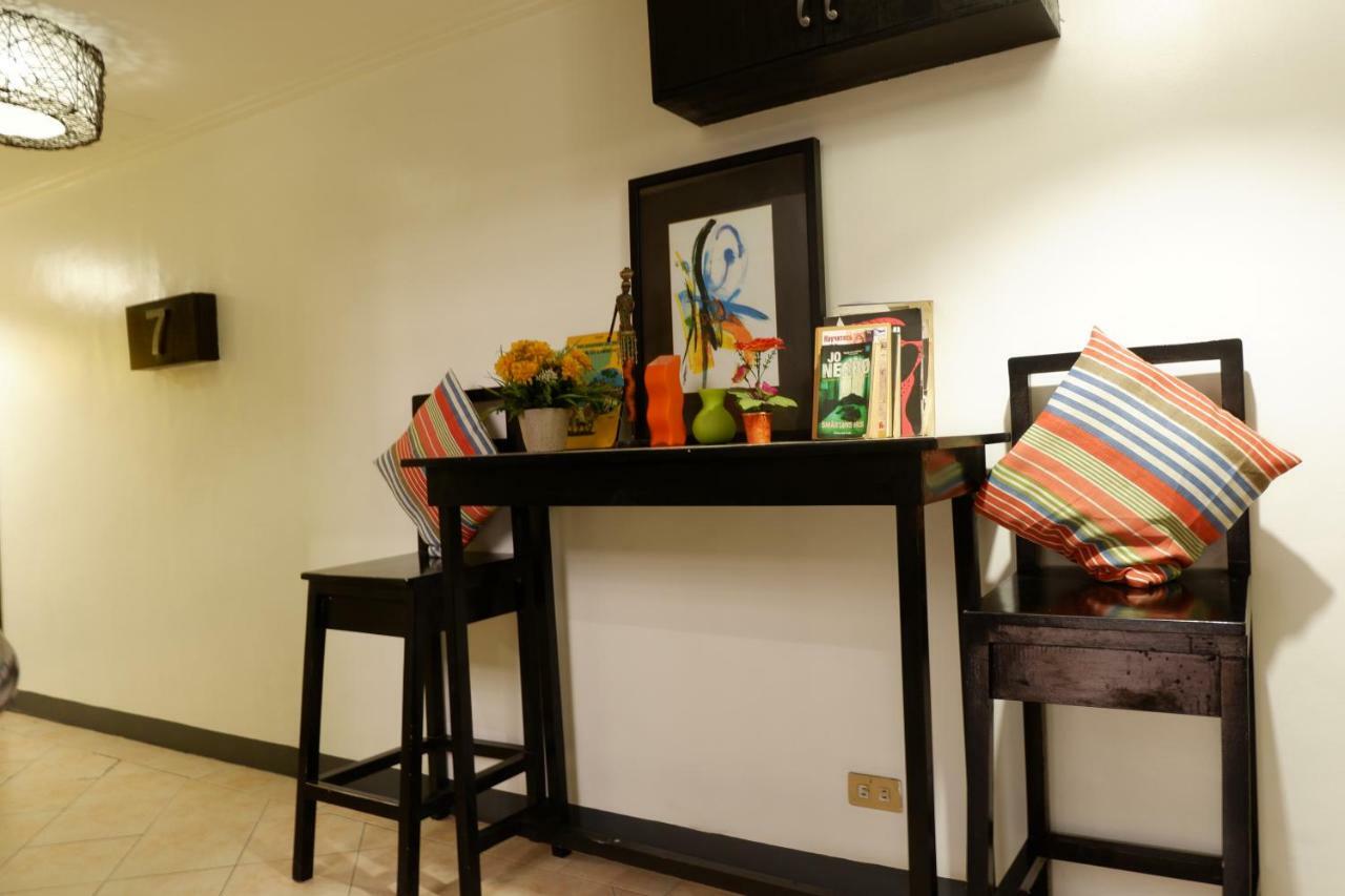 The Fort Budget Hotel- Bonifacio Global City Makati City Ngoại thất bức ảnh